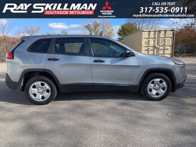 2014 Jeep Cherokee Sport photo 4