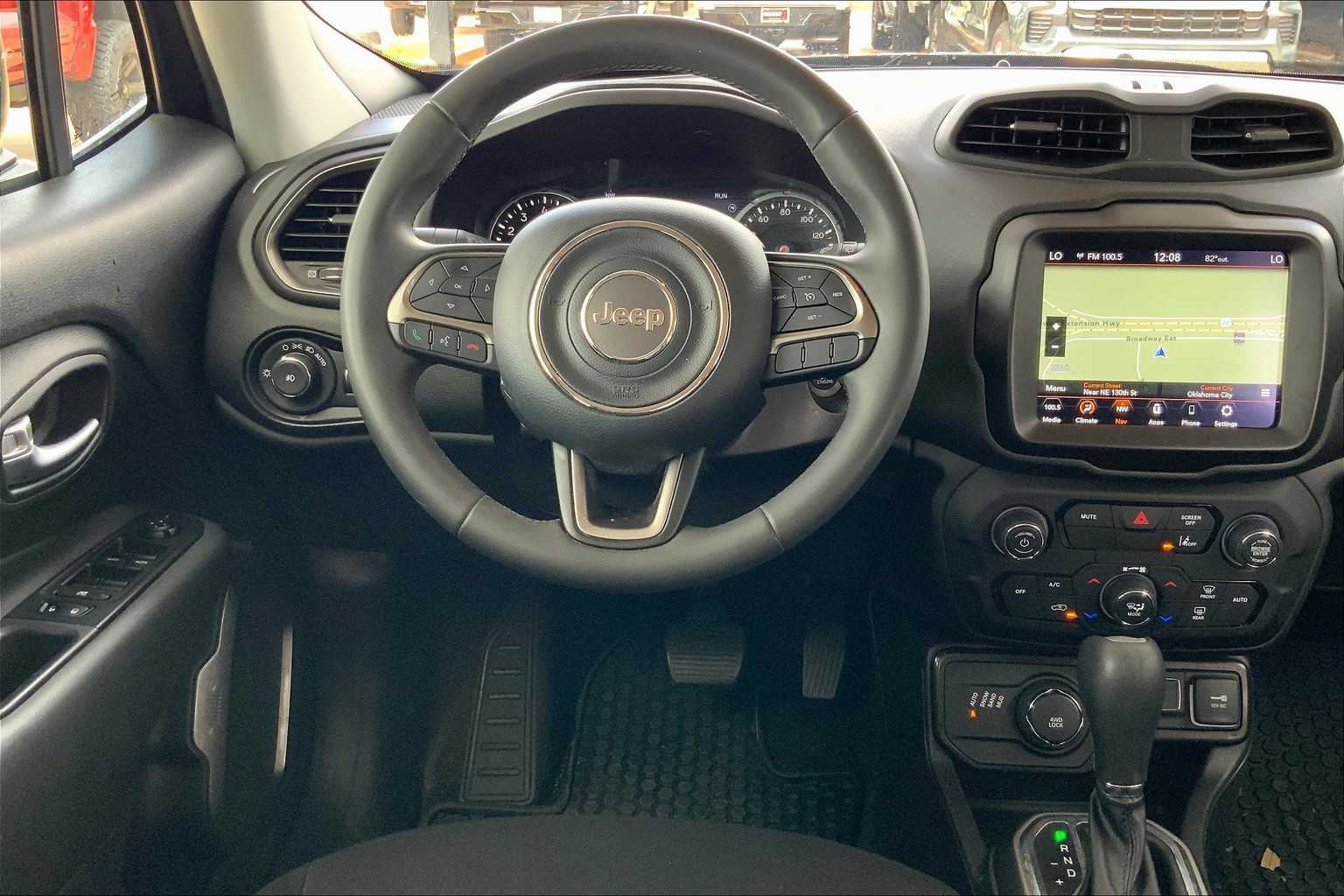 2022 Jeep Renegade Latitude photo 5
