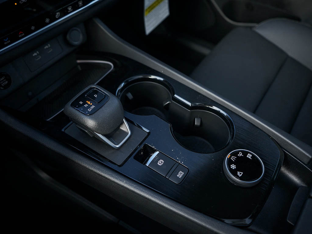 2025 Nissan Rogue SL photo 25