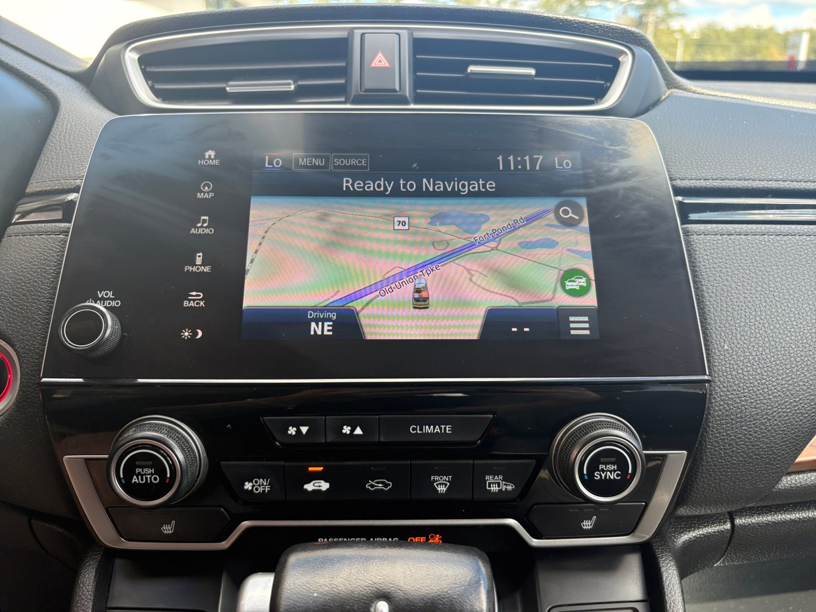 2017 Honda CR-V Touring photo 18