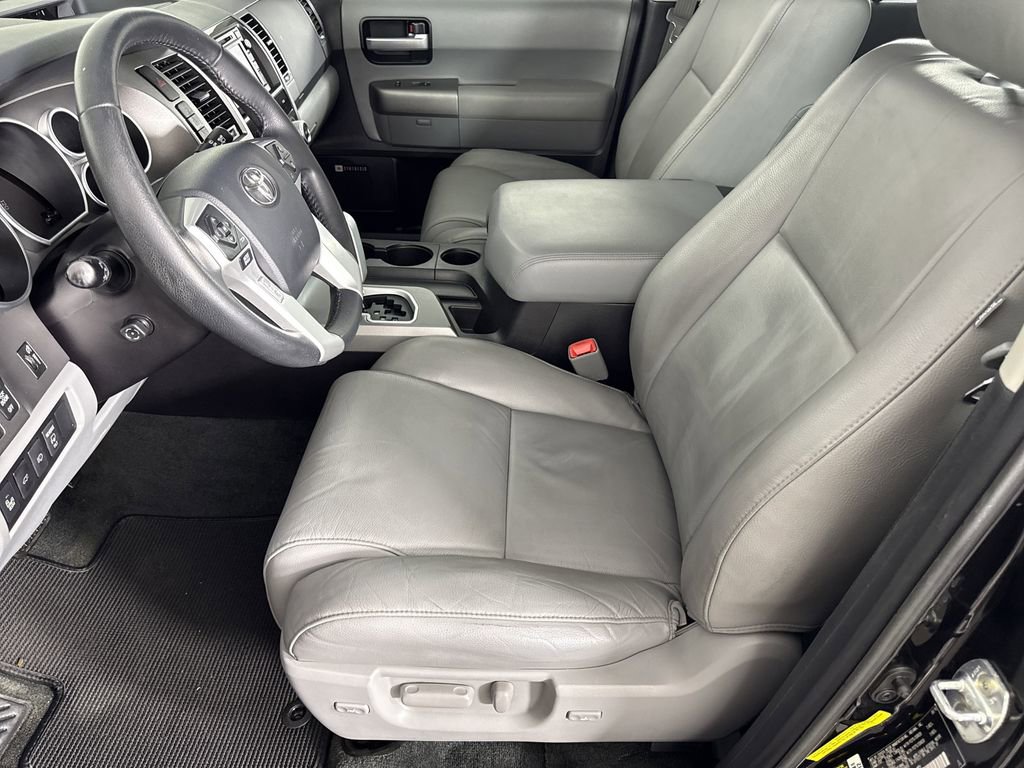 2016 Toyota Sequoia Limited photo 7