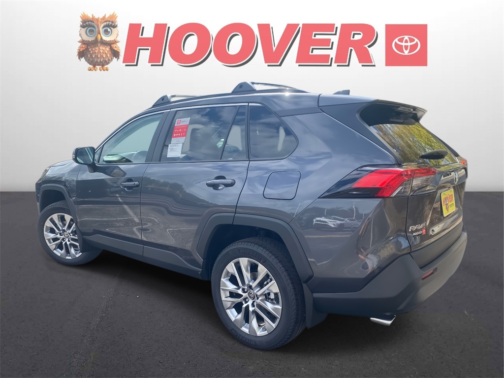 2025 Toyota RAV4 XLE Premium photo 4
