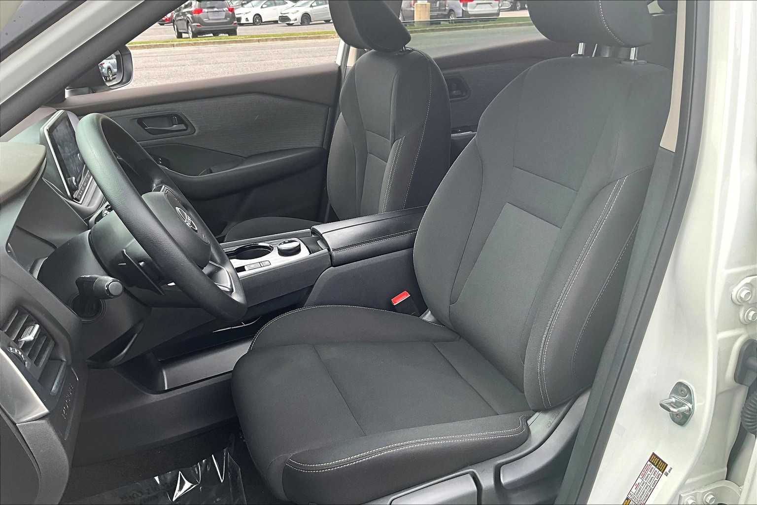2023 Nissan Rogue S AWD photo 7