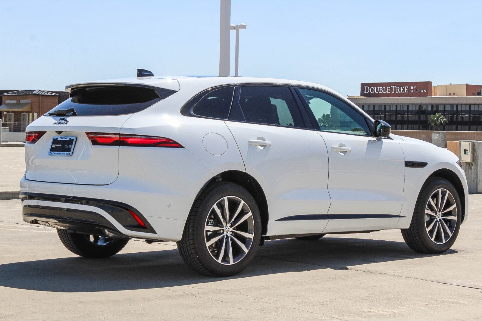 2025 Jaguar F-PACE P250 R-Dynamic S photo 3