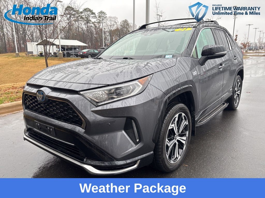 2021 Toyota RAV4 XSE's photo