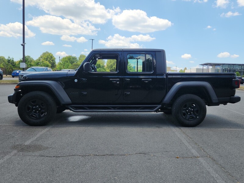 2020 Jeep Gladiator Sport photo 6