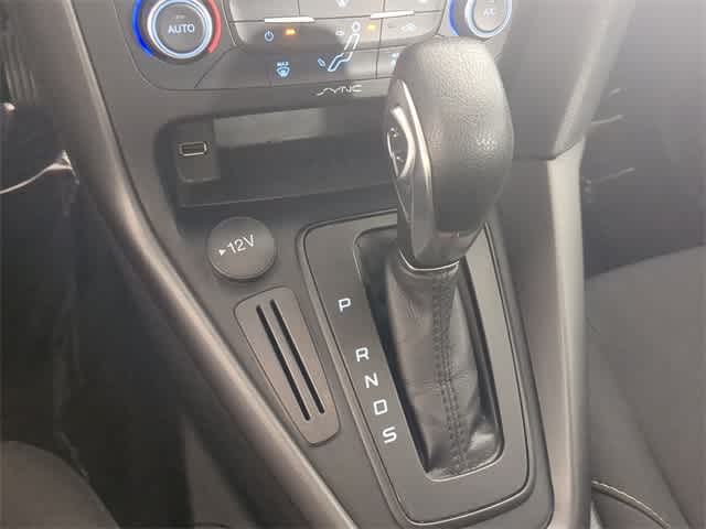 2018 Ford Focus SEL photo 20