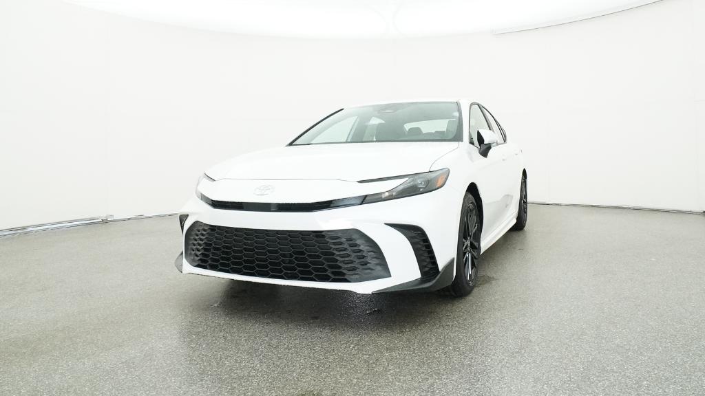 2025 Toyota Camry SE photo 5