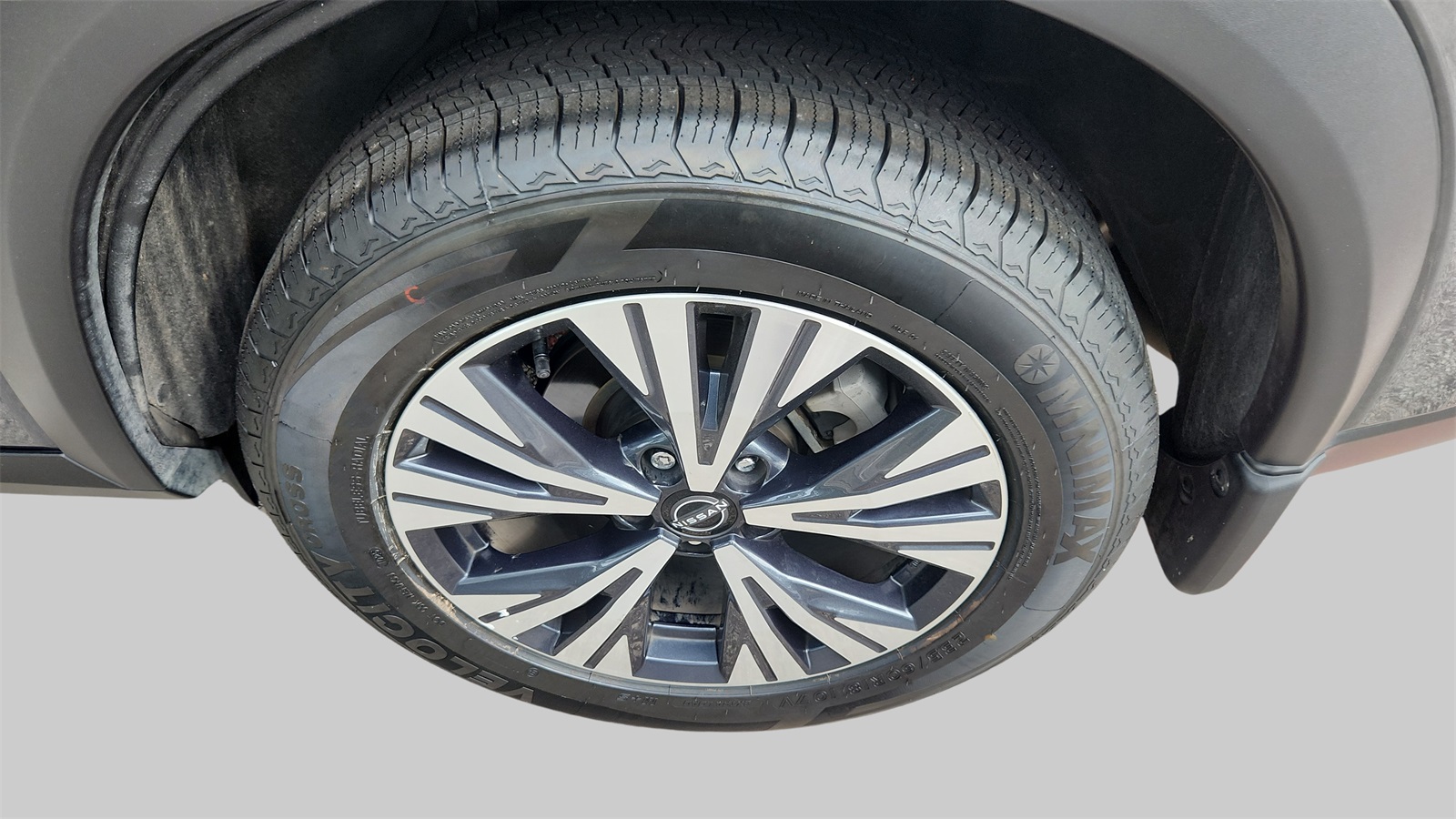 2023 Nissan Rogue SV photo 24