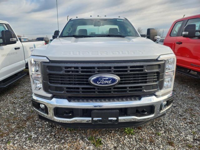 2023 Ford F-350 XL photo 7
