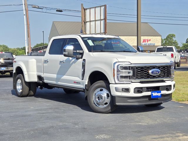 2025 Ford F-350 Platinum photo 2