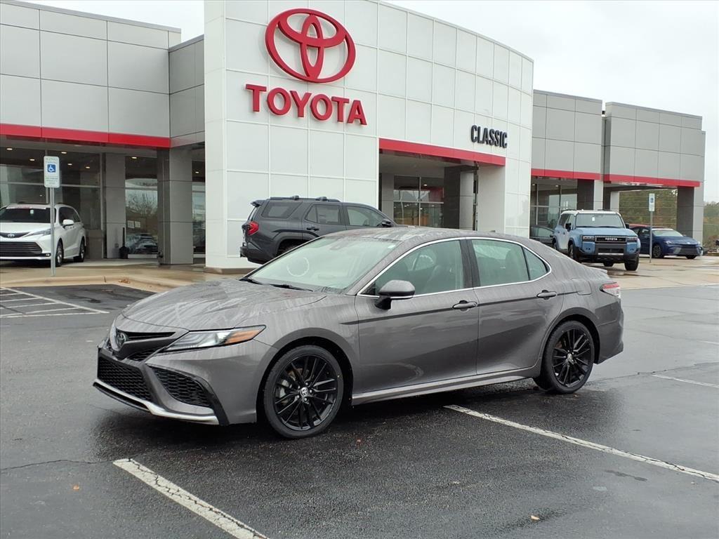 2023 Toyota Camry XSE's photo