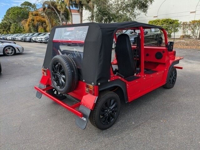 2023 Cruise Car MOKE photo 2