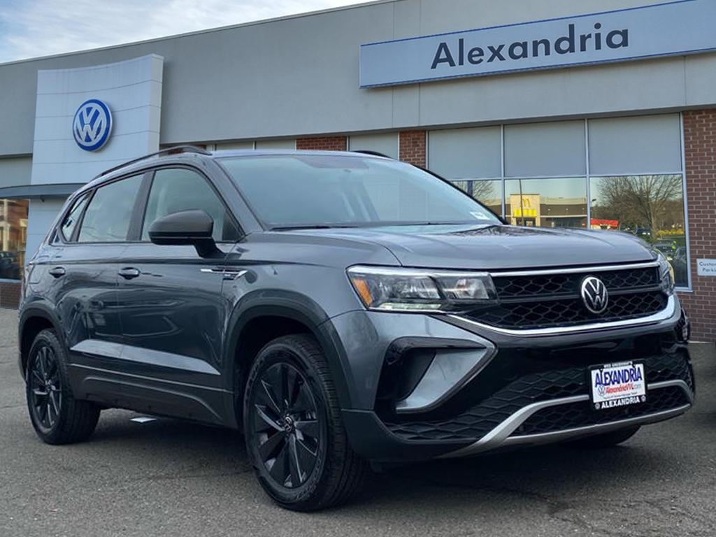 2022 Volkswagen Taos S's photo