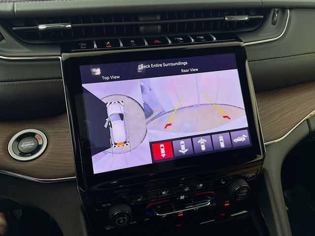 2025 Jeep Grand Cherokee L Summit photo 13