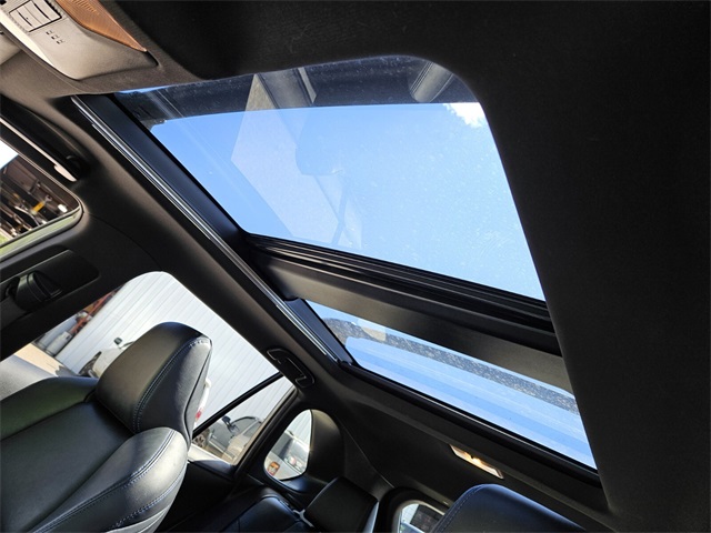 2020 Toyota RAV4 Hybrid XSE photo 20