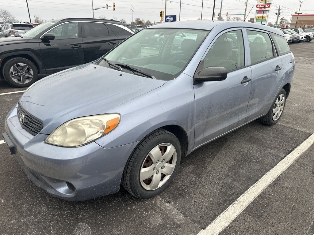 Used 2007 Toyota Matrix XR with VIN 2T1KR32E27C653163 for sale in Savoy, IL