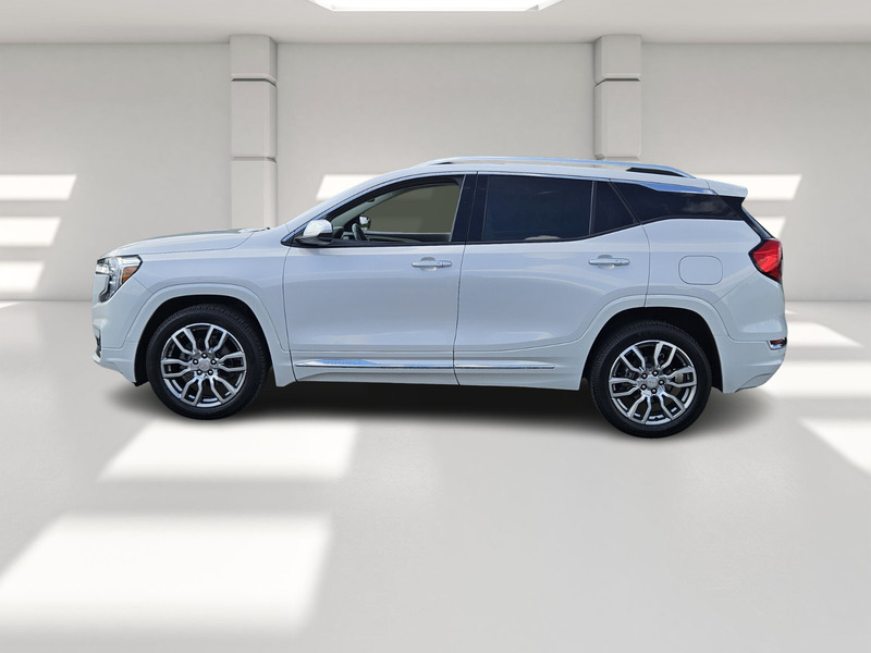 2022 Gmc Terrain Denali photo 2