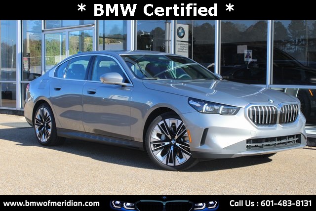 2025 BMW 5 Series 530i's photo