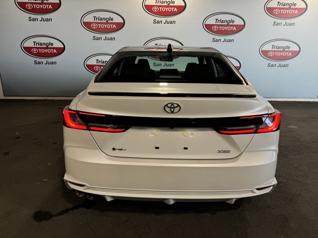 2025 Toyota Camry photo 5