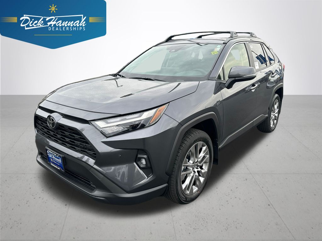 2025 Toyota RAV4 XLE Premium's photo