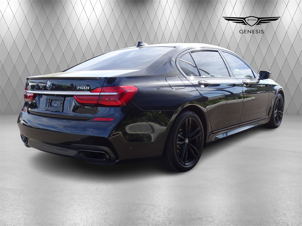 2019 Bmw 750i / B7 xDrive Sedan photo 4