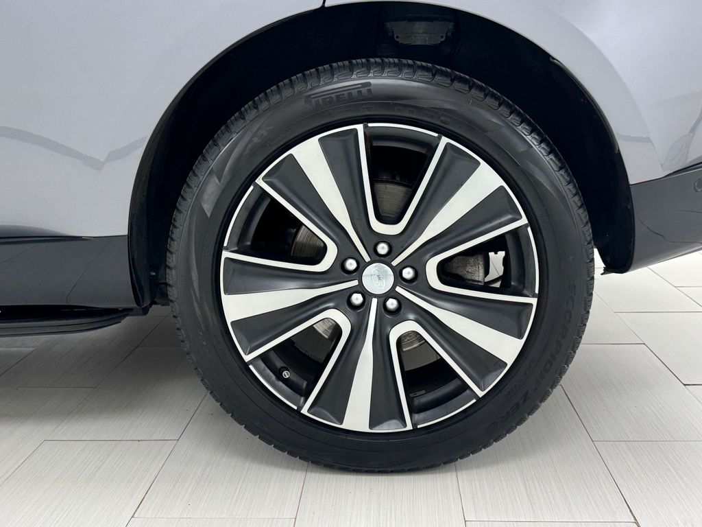 2023 Land Rover Range Rover SE photo 38