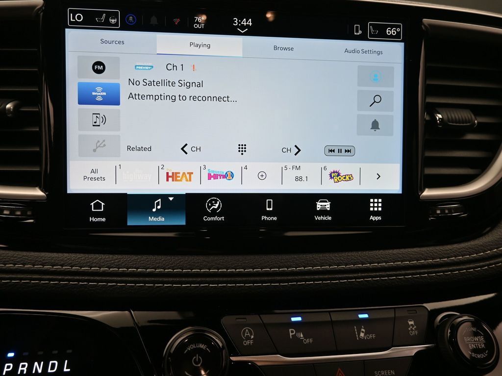 2026 Chrysler Pacifica photo 13