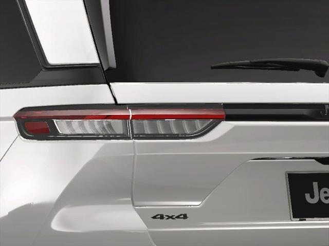 2025 Jeep Grand Cherokee Altitude photo 12