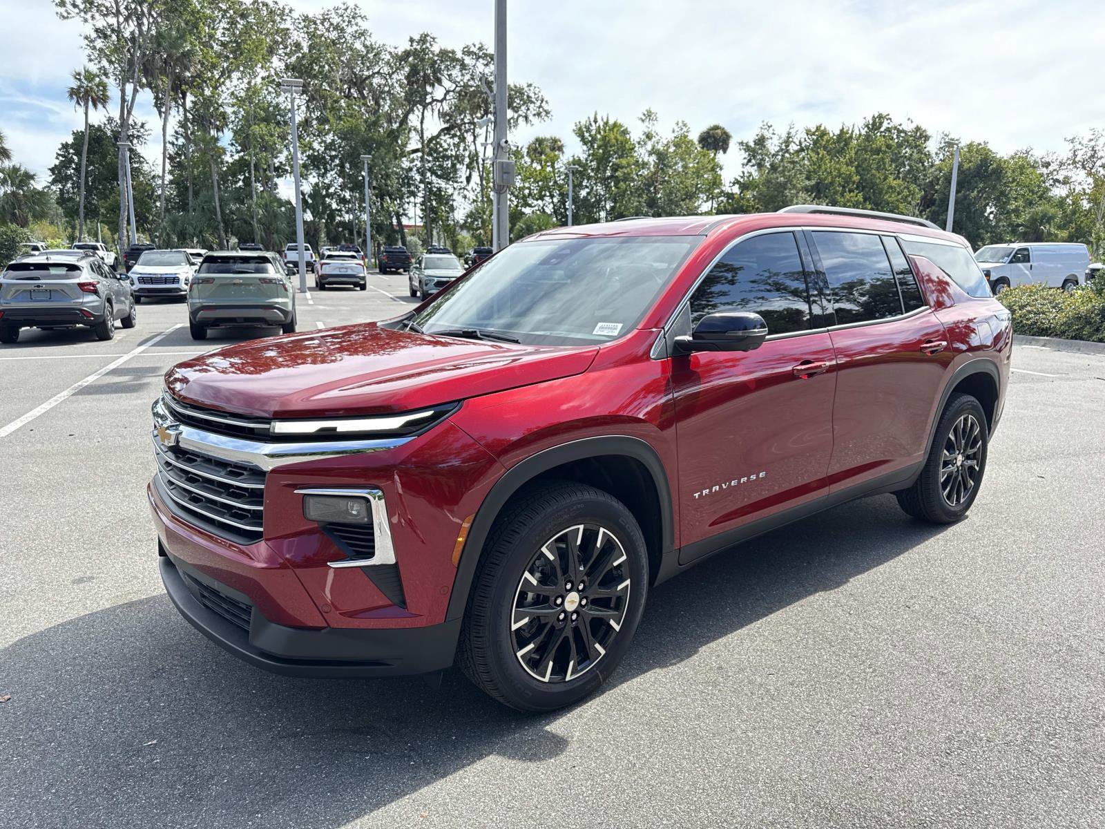 2026 Chevrolet Traverse photo 7