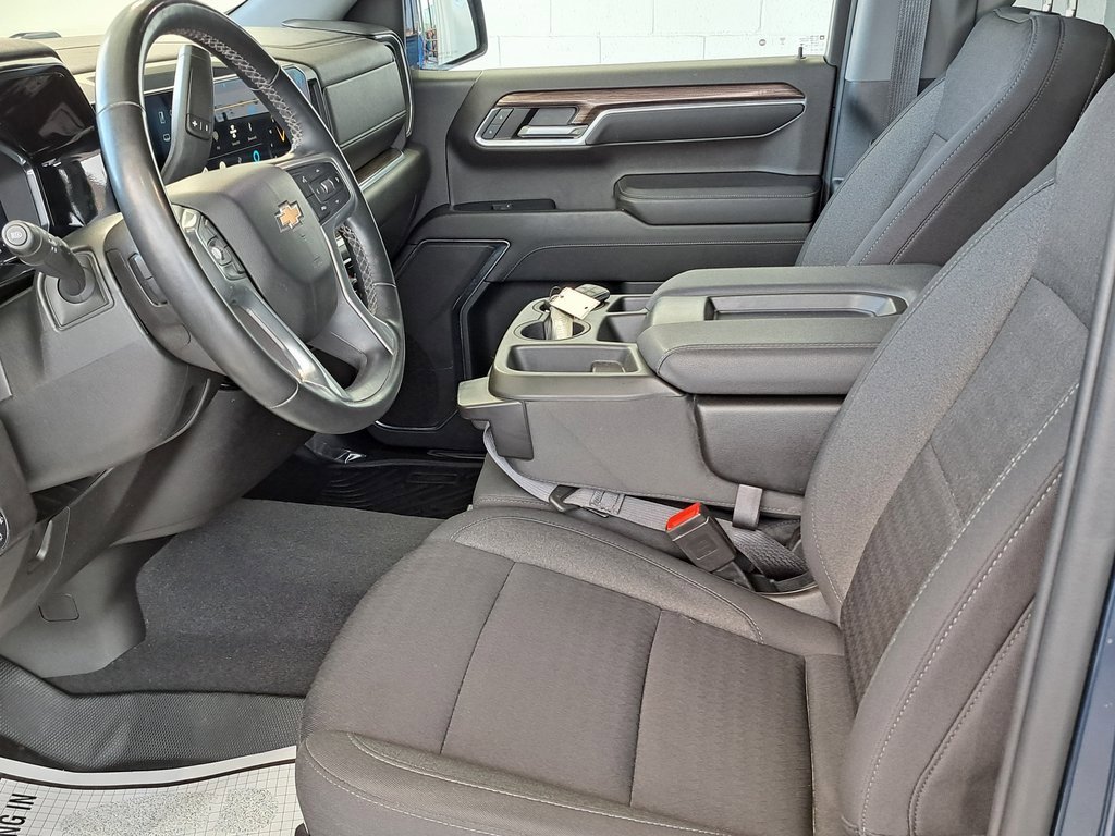 2023 Chevrolet Silverado 1500 LT photo 23