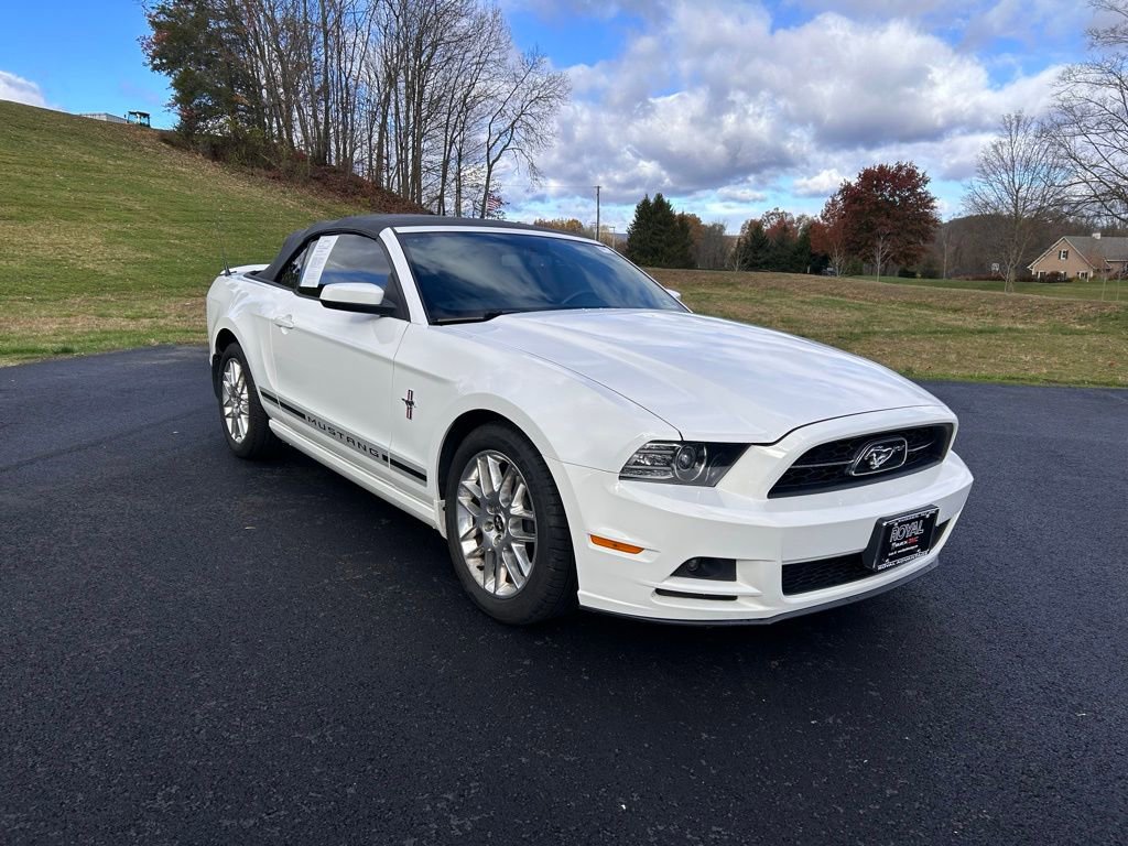 2013 Ford Mustang V6 Premium