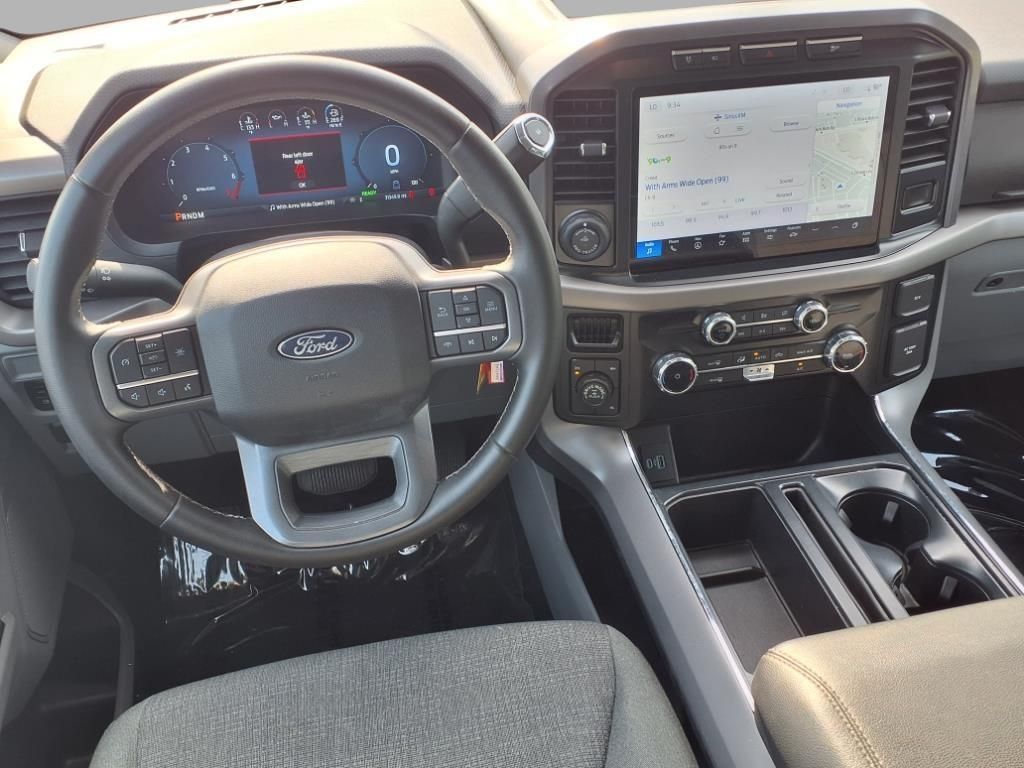 2024 Ford F-150 XLT photo 4