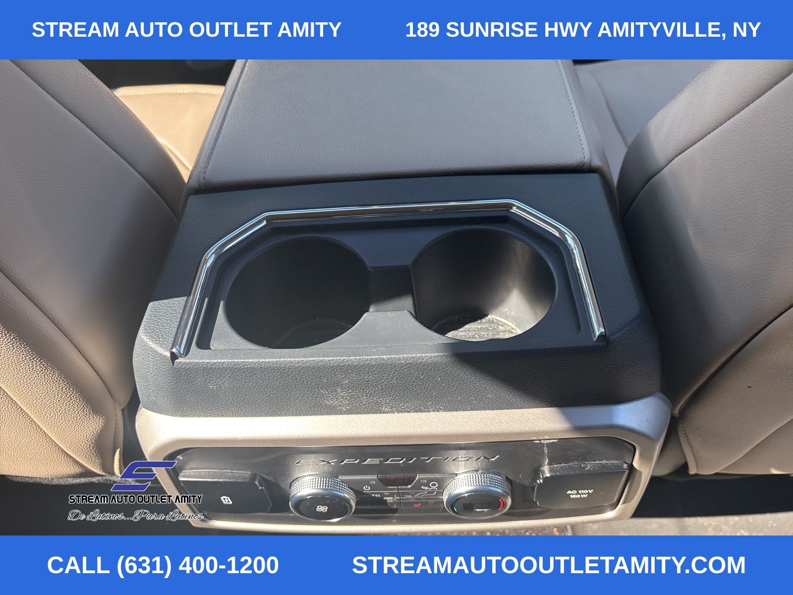 2022 Ford Expedition MAX Limited photo 16