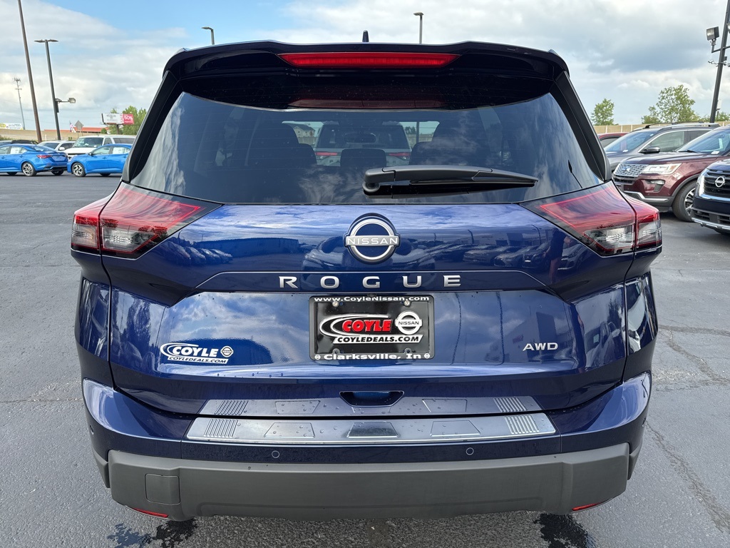 2026 Nissan Rogue SV photo 3
