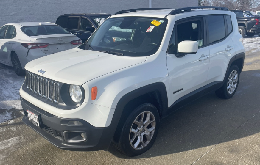 2017 Jeep Renegade Latitude's photo