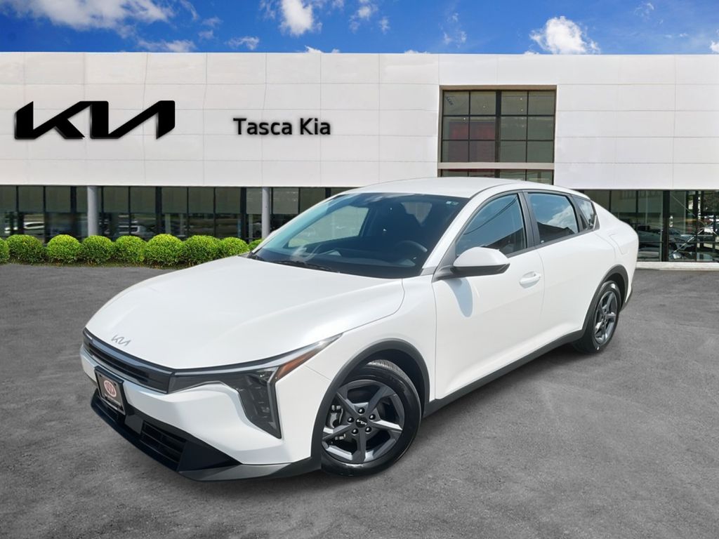 2025 Kia K4 LXS's photo