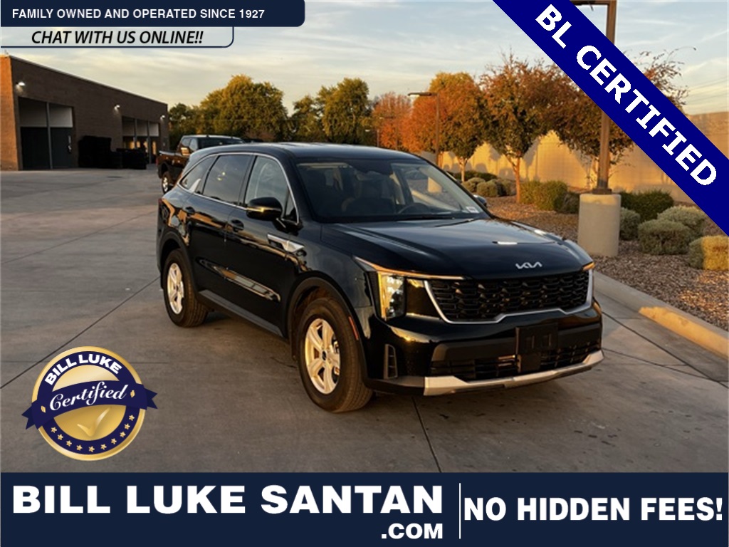 2024 Kia Sorento LX's photo