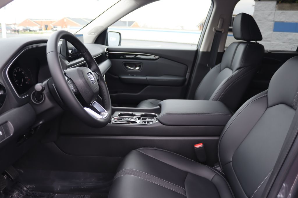 2025 Honda Pilot Touring photo 29