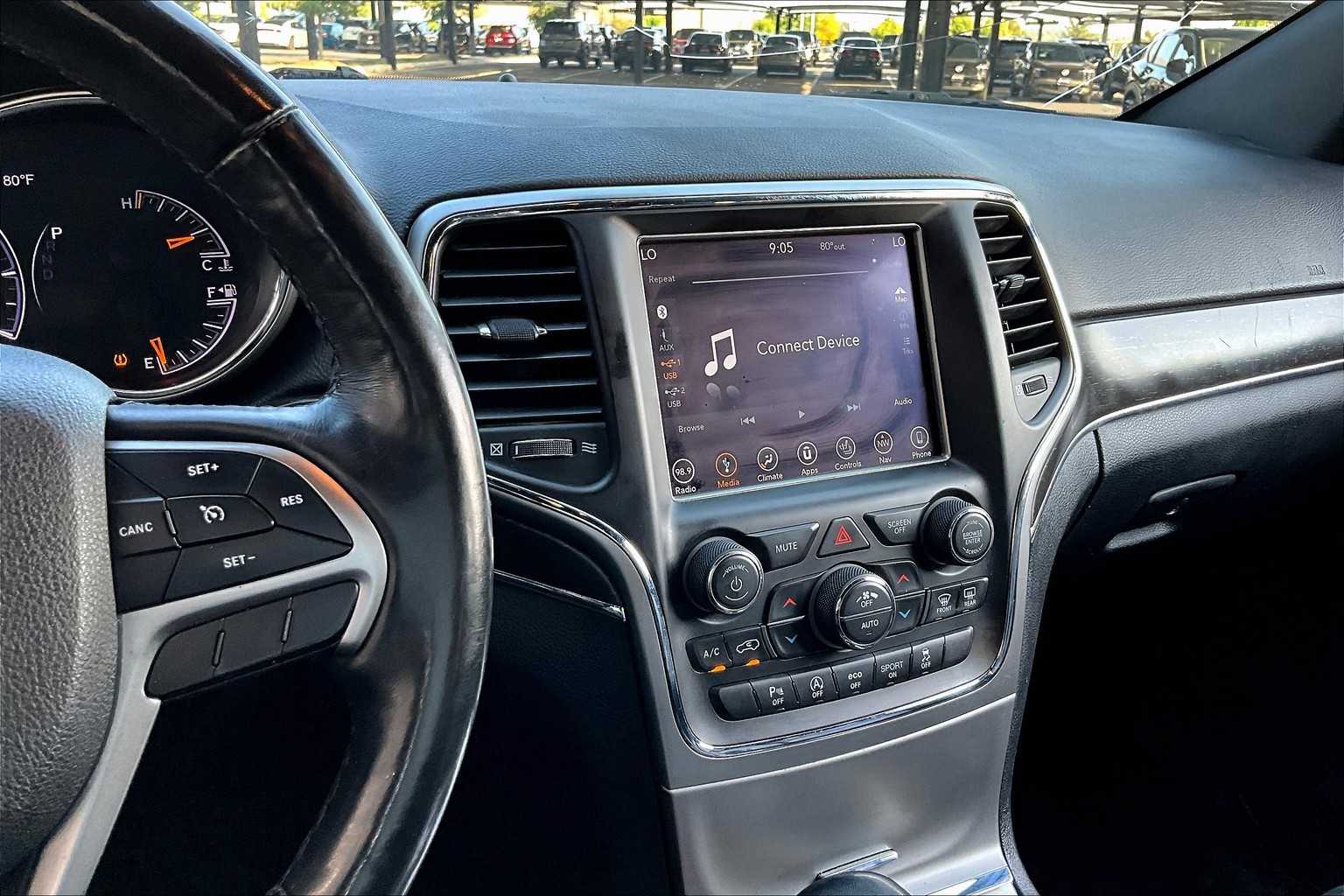 2018 Jeep Grand Cherokee Limited Sport photo 2
