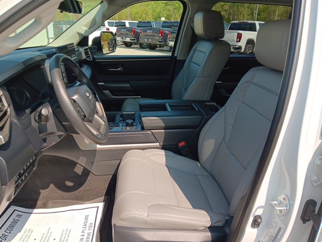 2023 Toyota Tundra SR5 photo 6