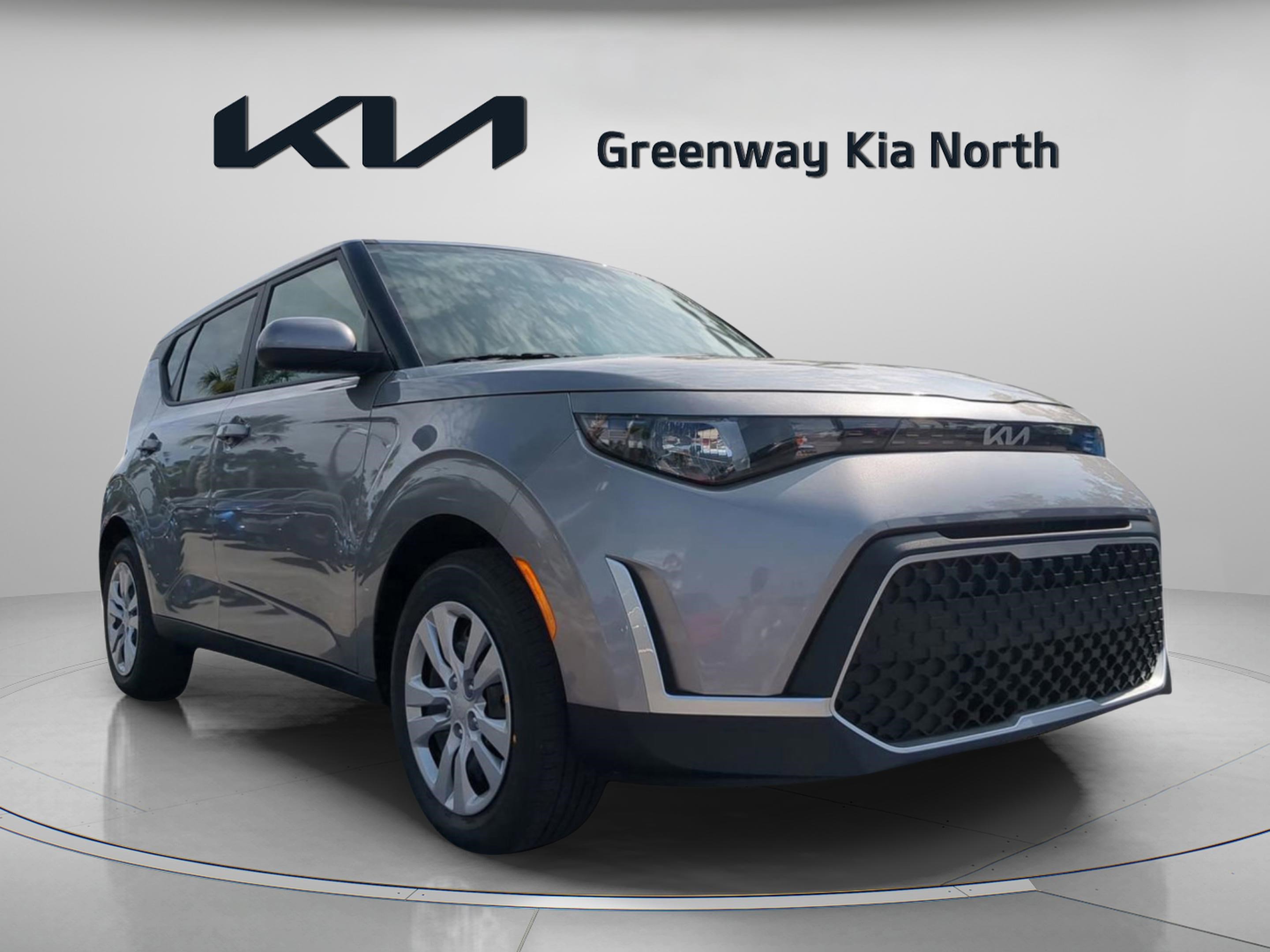 2025 Kia Soul LX's photo