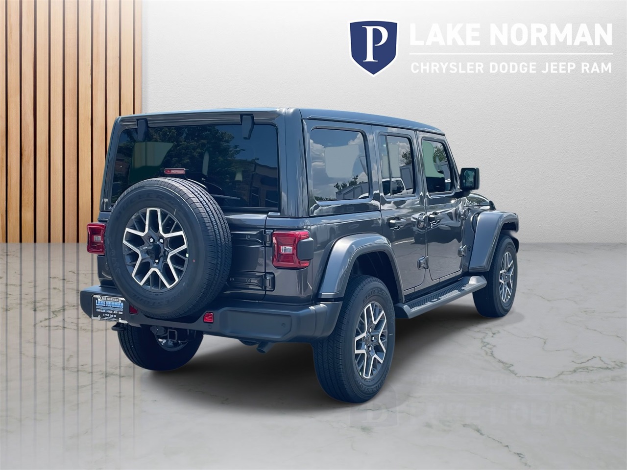2025 Jeep Wrangler Sahara photo 7