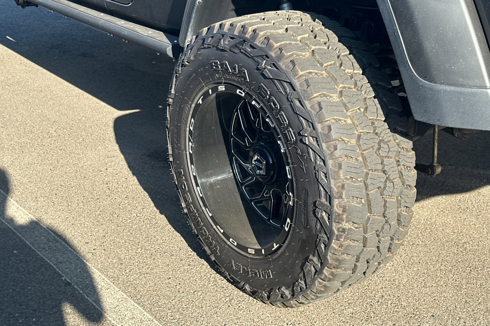 2020 Jeep Gladiator Rubicon photo 3