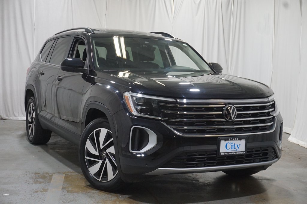 2024 Volkswagen Atlas SE Technology photo 2