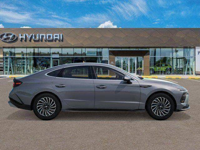 2025 Hyundai Sonata Hybrid SEL photo 7