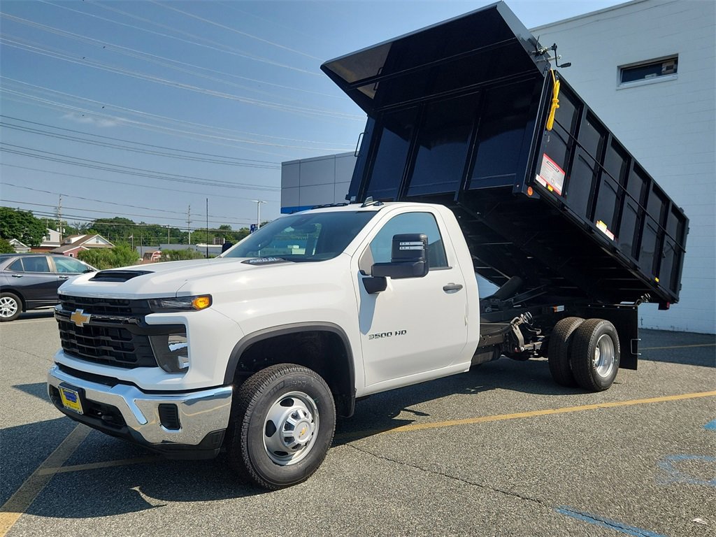 2025 Chevrolet Silverado 3500HD Work Truck photo 2