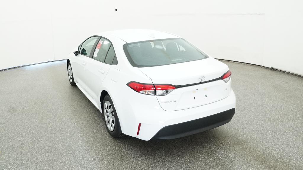 2025 Toyota Corolla LE photo 15