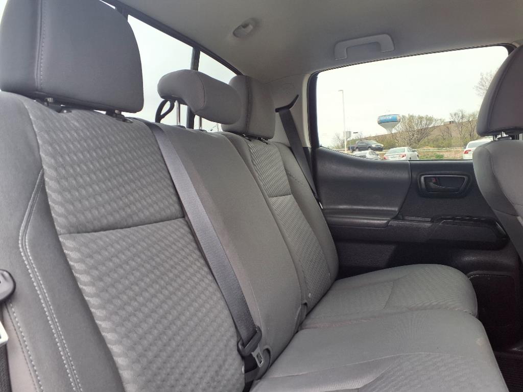 2023 Toyota Tacoma SR 4x4 photo 11