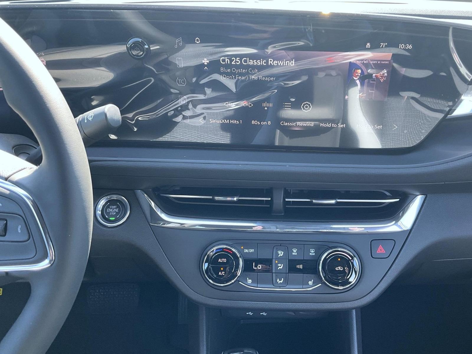 2025 Buick Envista Preferred photo 13